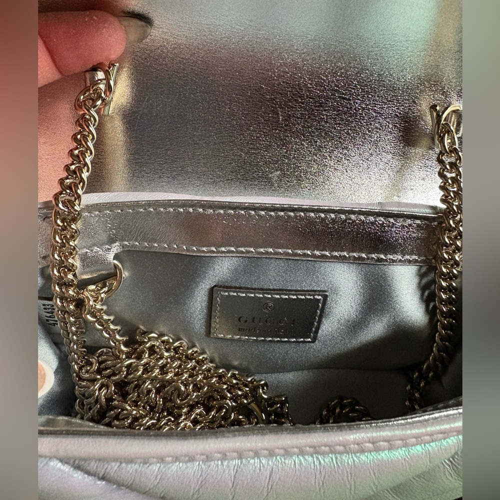 Gucci Mini Iridescent Marmont Bag - Picture 8 of 10